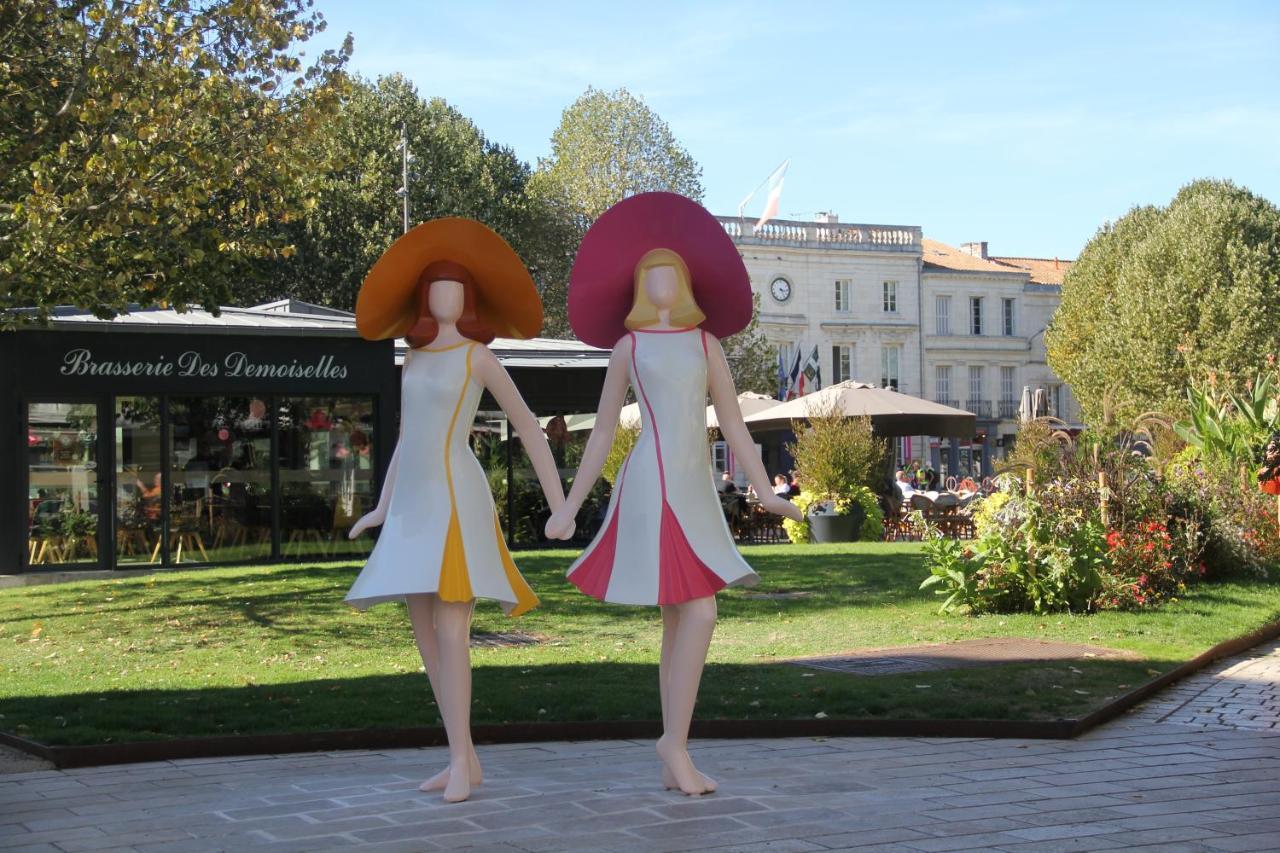 Les Demoiselles De Rochefort Villa Exterior photo
